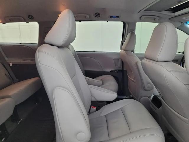 2017 Toyota Sienna XLE 7 Passenger