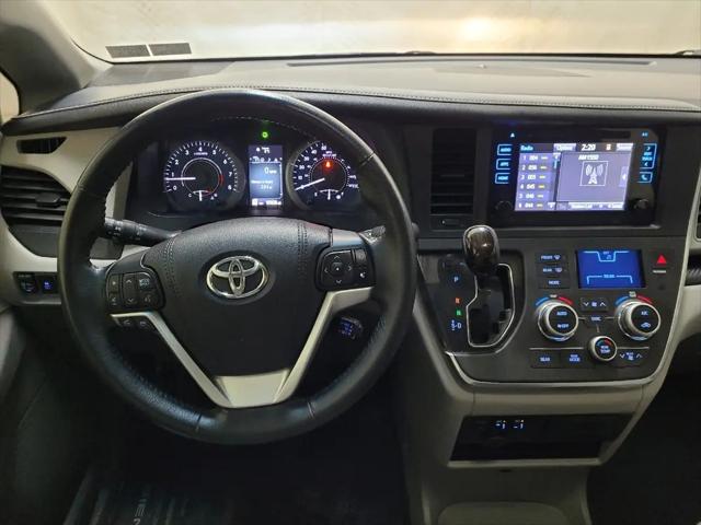 2017 Toyota Sienna XLE 7 Passenger
