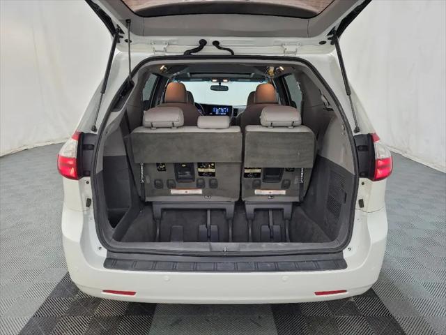 2017 Toyota Sienna XLE 7 Passenger
