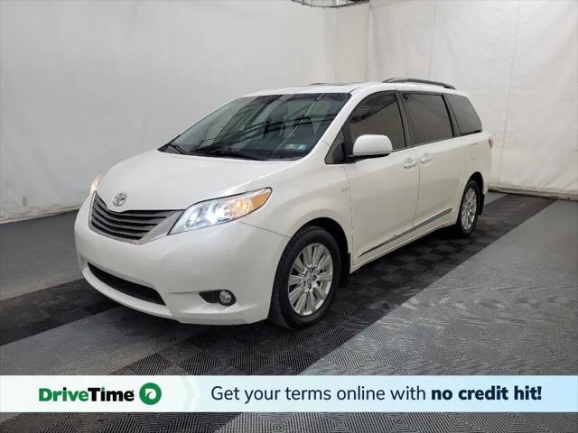 2017 Toyota Sienna XLE 7 Passenger for sale in Pittsburgh, PA
