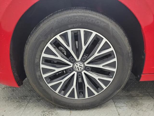 2021 Volkswagen Jetta 1.4T R-Line