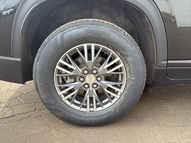 2025 Chevrolet Traverse AWD LT