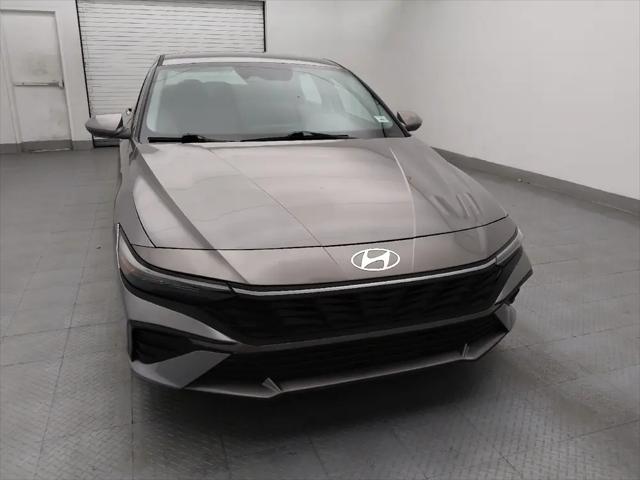 2024 Hyundai Elantra SE