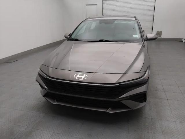 2024 Hyundai Elantra SE