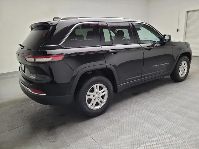 2024 Jeep Grand Cherokee Laredo 4x2