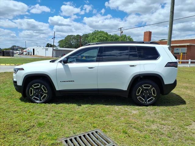 2026 Jeep Cherokee CHEROKEE LAREDO 4X4