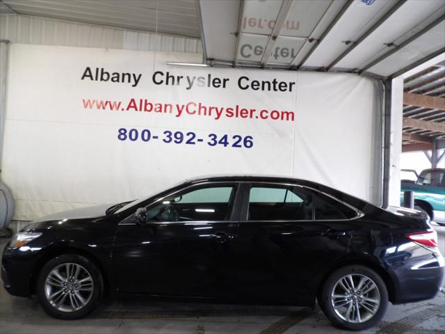 2017 Toyota Camry SE for sale in Albany, MN