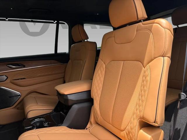 2026 Jeep Grand Cherokee L Summit 4x4