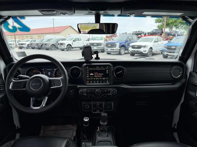 2023 Jeep Gladiator Sport