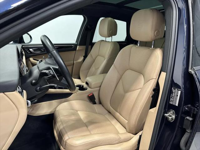 2023 Porsche Macan Macan