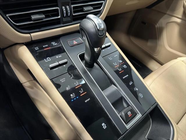2023 Porsche Macan Macan
