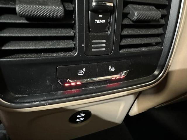 2023 Porsche Macan Macan