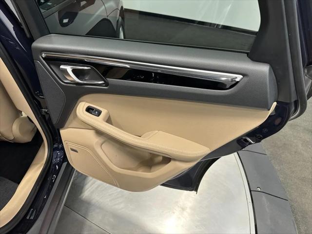 2023 Porsche Macan Macan