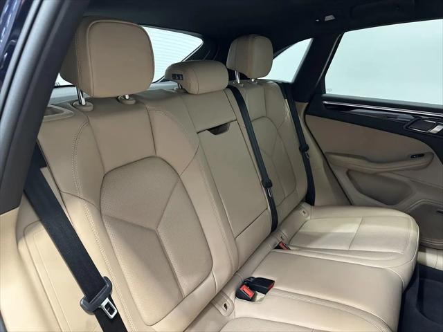 2023 Porsche Macan Macan