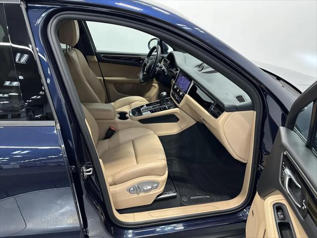 2023 Porsche Macan Macan