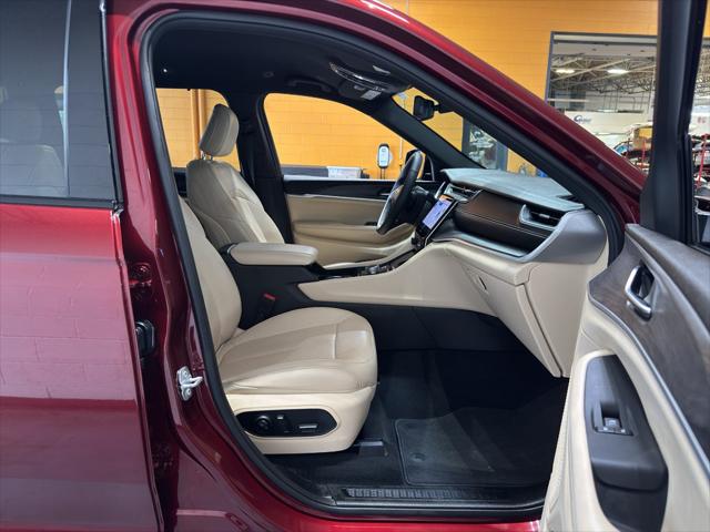 2023 Jeep Grand Cherokee L Limited 4x4