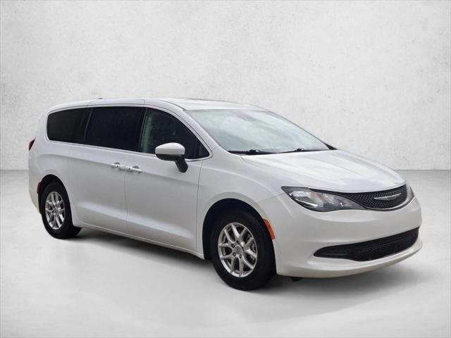 2023 Chrysler Voyager LX