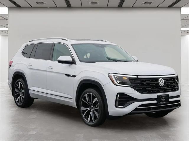 2024 Volkswagen Atlas 2.0T SEL Premium R-Line for sale in Wayzata, MN
