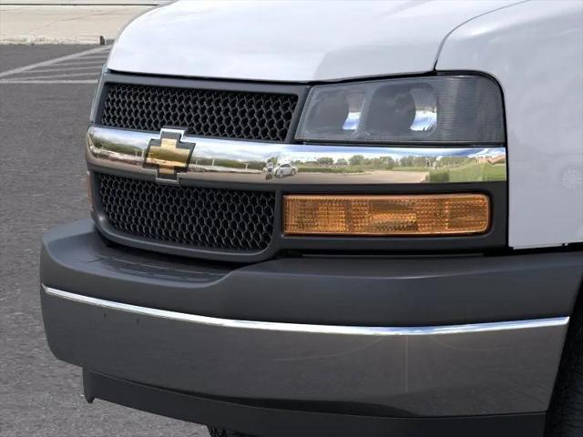 2025 Chevrolet Express Cutaway Work Van