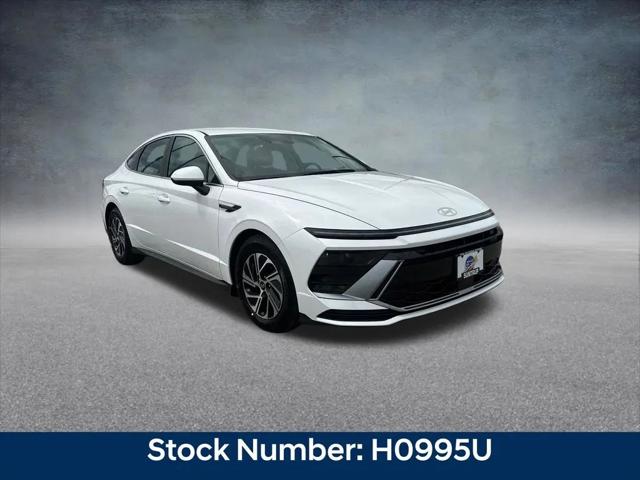 2026 Hyundai Sonata Hybrid Blue
