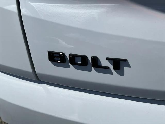 2027 Chevrolet Bolt LT FWD