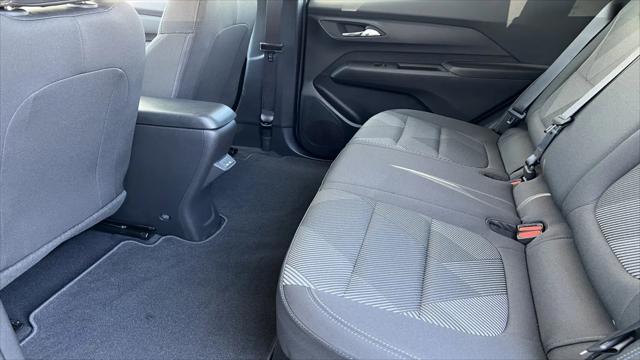 2027 Chevrolet Bolt LT FWD