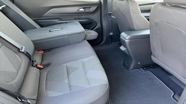 2027 Chevrolet Bolt LT FWD