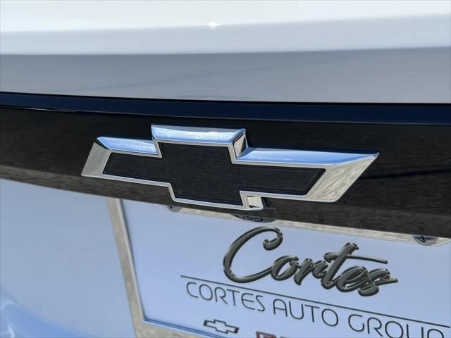2027 Chevrolet Bolt LT FWD