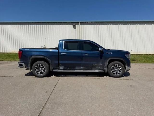 2023 GMC Sierra 1500 4WD Crew Cab Short Box SLT