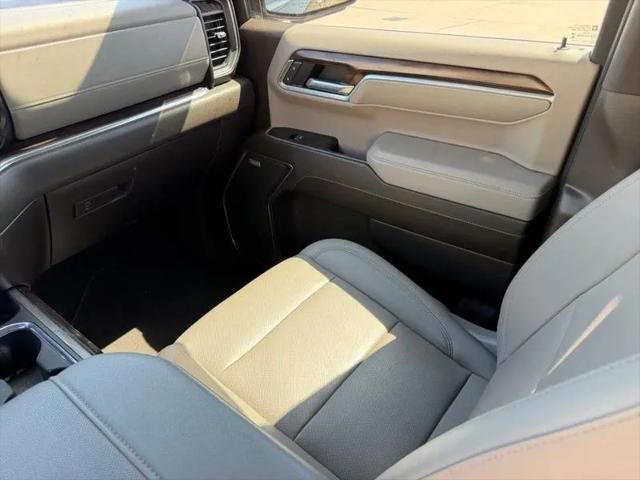 2023 GMC Sierra 1500 4WD Crew Cab Short Box SLT