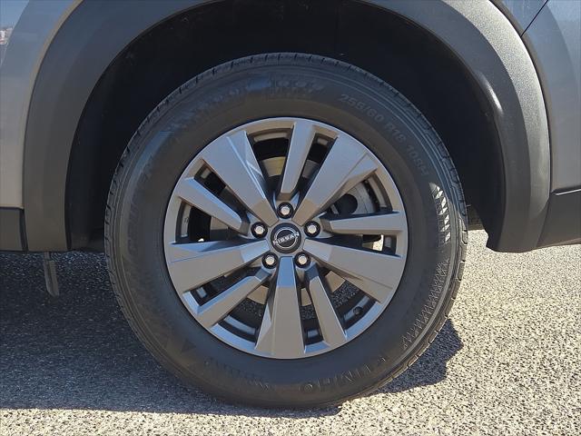 2025 Nissan Pathfinder SV FWD