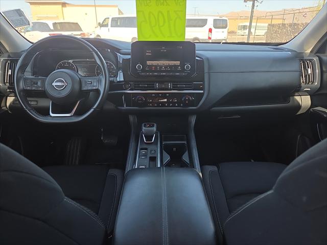 2025 Nissan Pathfinder SV FWD