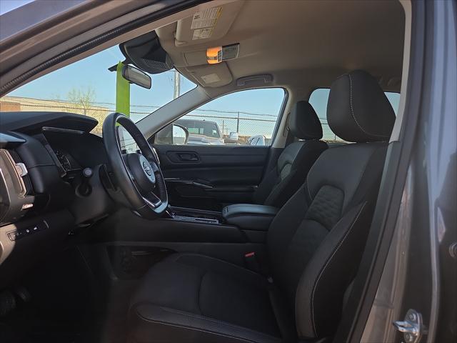 2025 Nissan Pathfinder SV FWD