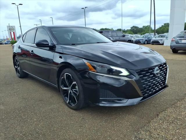 2025 Nissan Altima SR FWD
