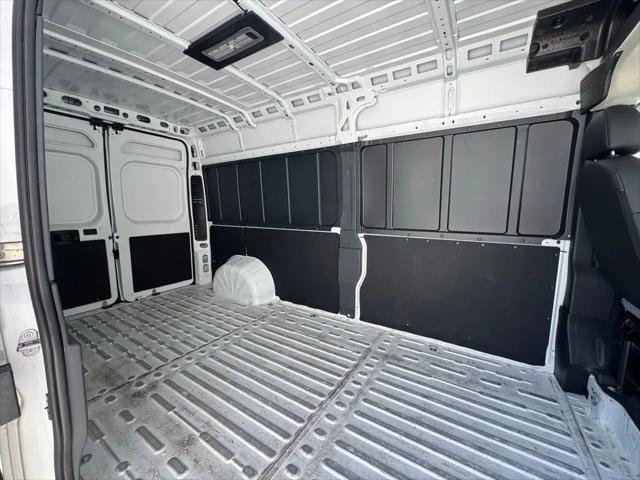 2025 Ram ProMaster 2500 Cargo Van Tradesman High Roof 159" WB w/Pass Seat