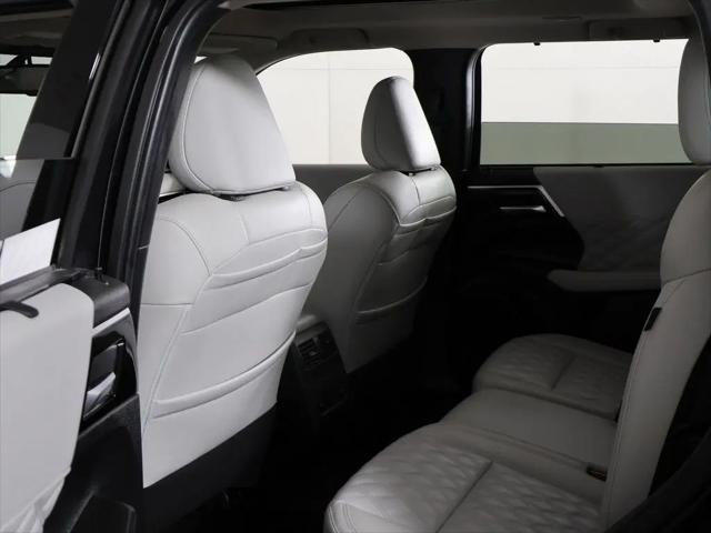 2023 Mitsubishi Outlander PHEV SEL S-AWC