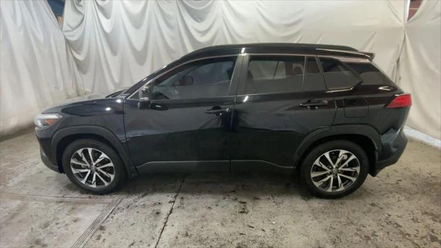 2024 Toyota Corolla Cross XLE