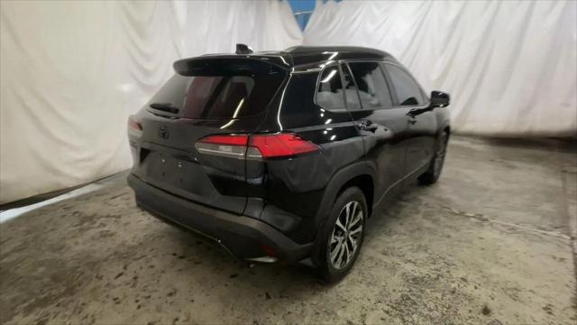 2024 Toyota Corolla Cross XLE