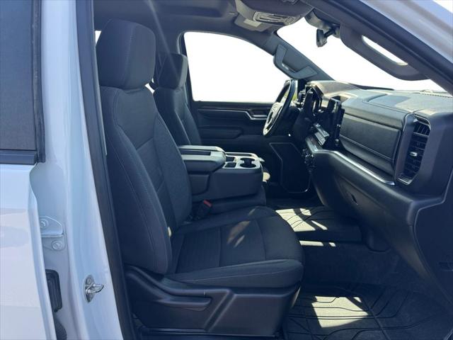 2023 Chevrolet Silverado 1500 4WD Crew Cab Standard Bed LT