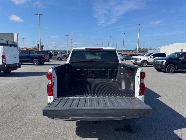 2023 Chevrolet Silverado 1500 4WD Crew Cab Standard Bed LT