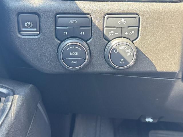2023 Chevrolet Silverado 1500 4WD Crew Cab Standard Bed LT