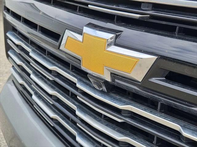 2025 Chevrolet Suburban 4WD High Country