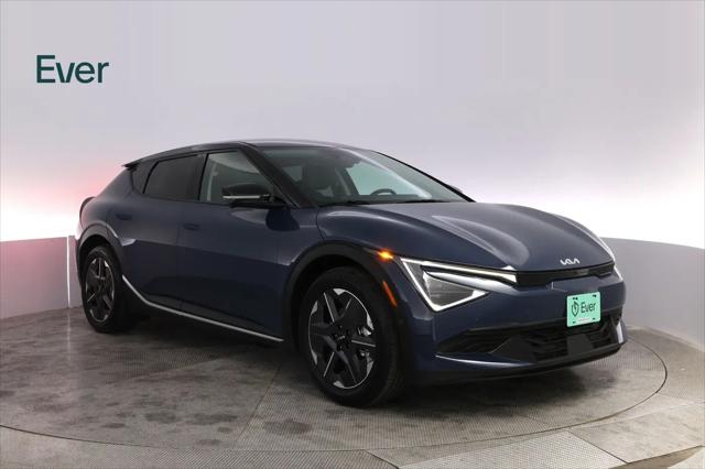 2025 Kia EV6 Light Long Range RWD