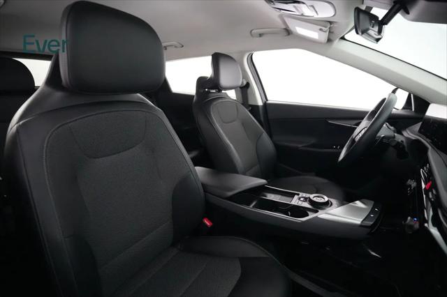 2025 Kia EV6 Light Long Range RWD