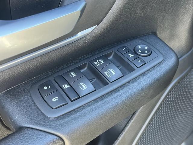 2023 Ram 1500 Big Horn Crew Cab 4x4 5'7" Box