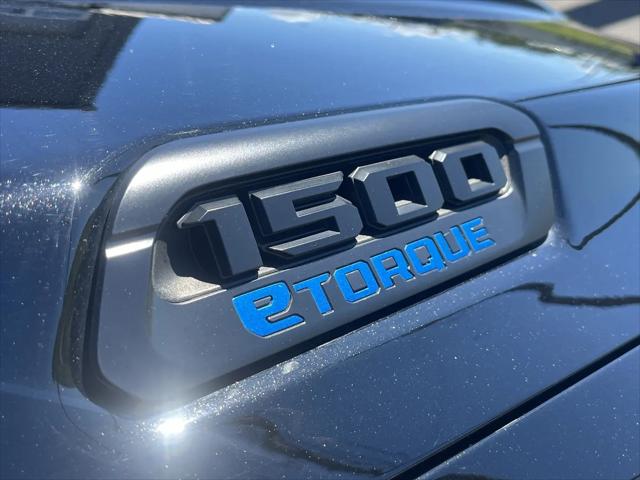 2023 Ram 1500 Big Horn Crew Cab 4x4 5'7" Box