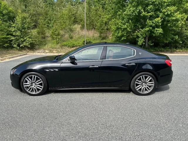2016 Maserati Ghibli Standard