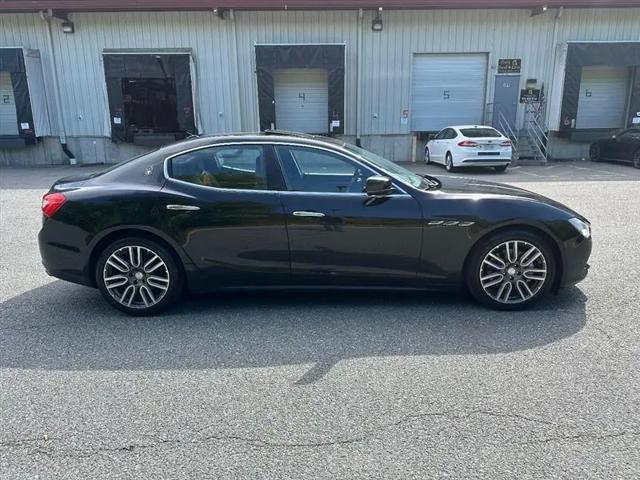 2016 Maserati Ghibli Standard