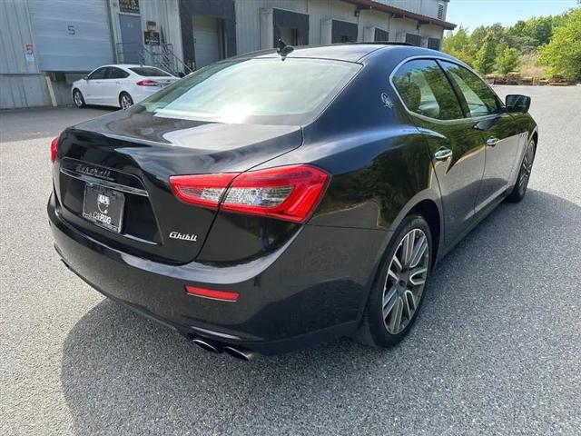 2016 Maserati Ghibli Standard