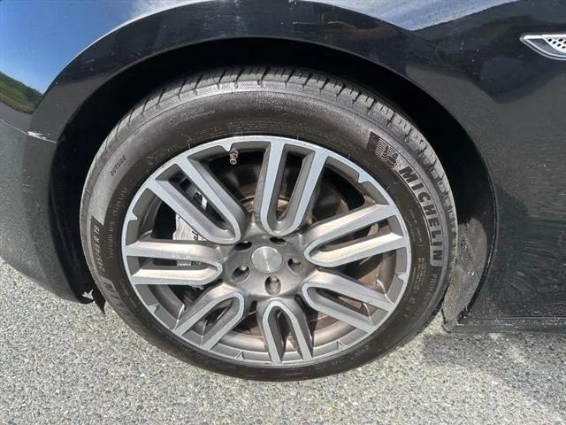 2016 Maserati Ghibli Standard